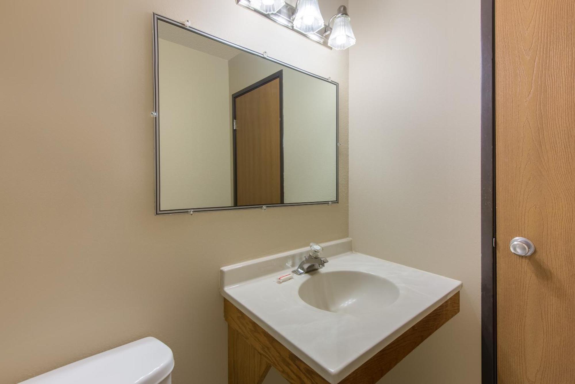 Super 8 By Wyndham Youngstown/Austintown Δωμάτιο φωτογραφία