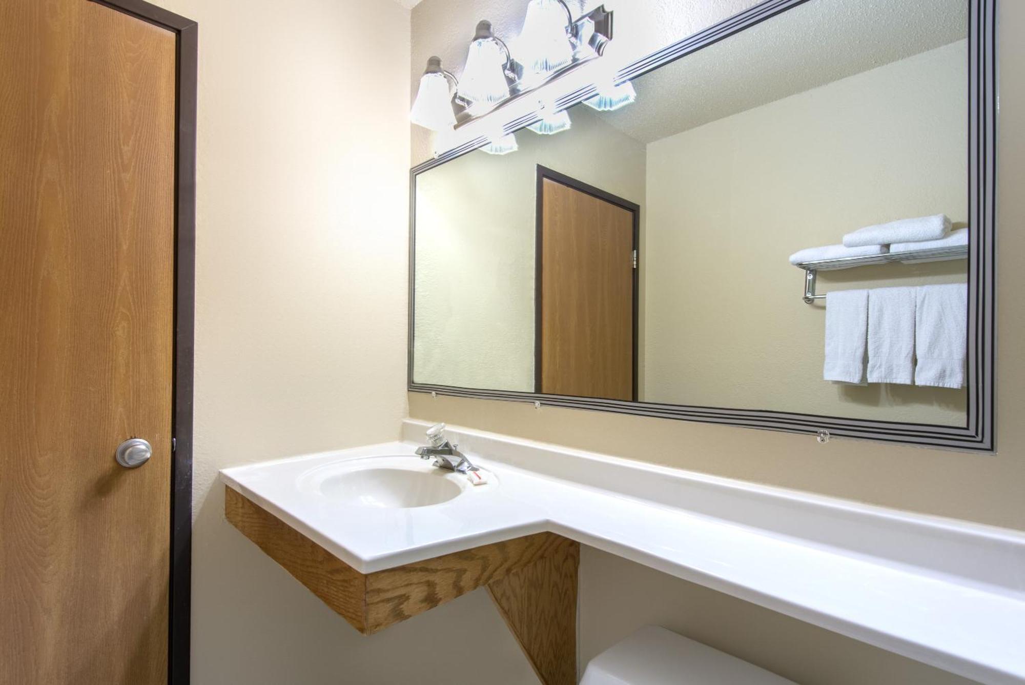 Super 8 By Wyndham Youngstown/Austintown Εξωτερικό φωτογραφία