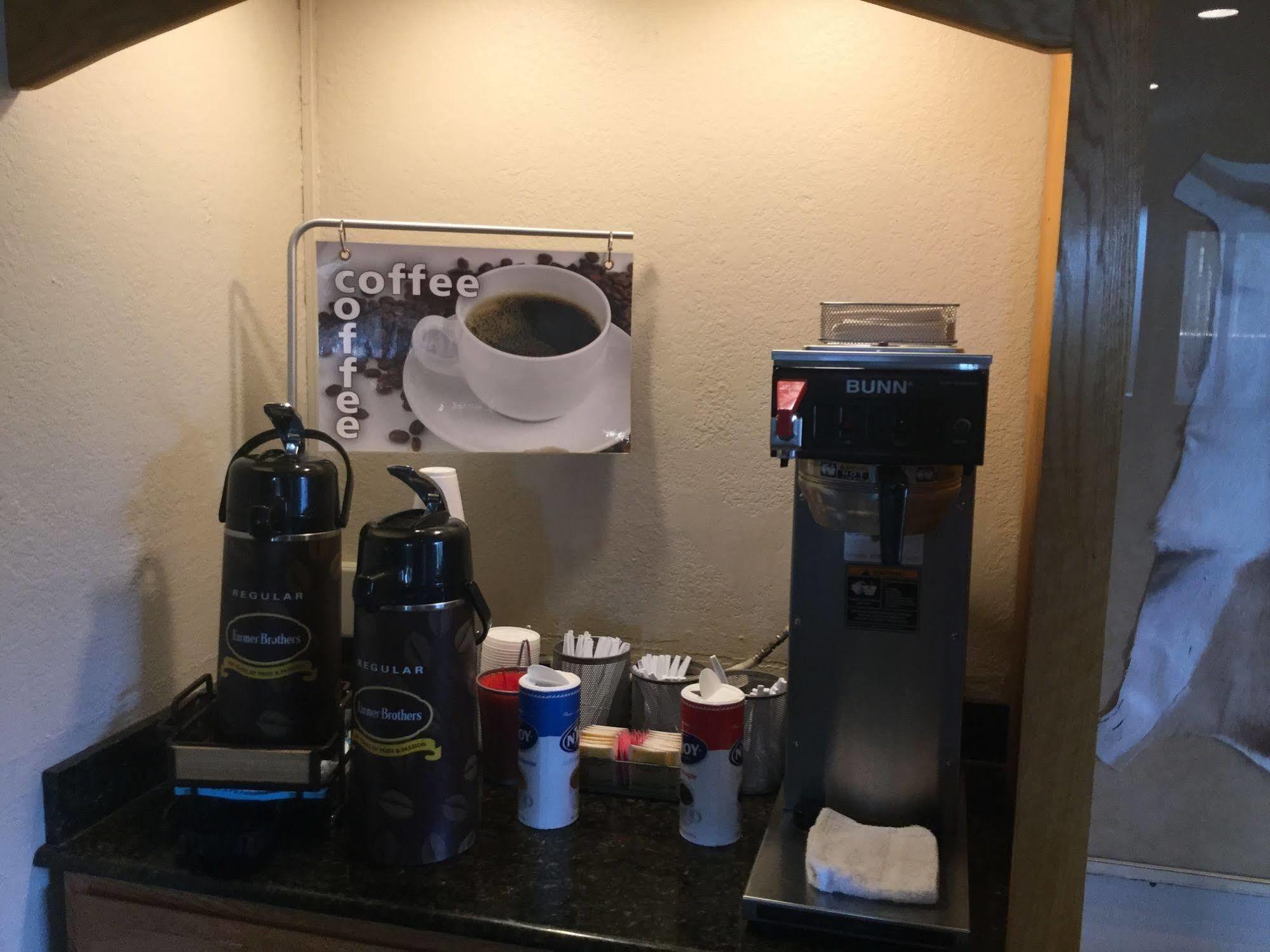 Super 8 By Wyndham Youngstown/Austintown Εξωτερικό φωτογραφία
